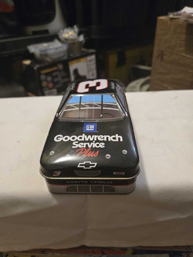 Dale Earnhardt Tin - photo 2