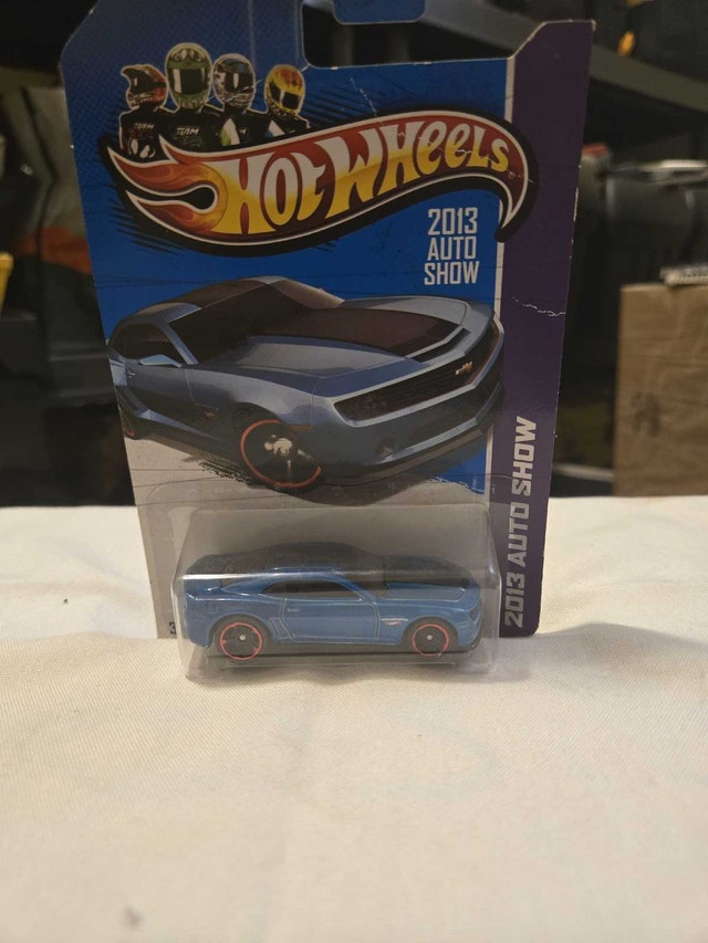 Hot Wheels 2013 Camaro