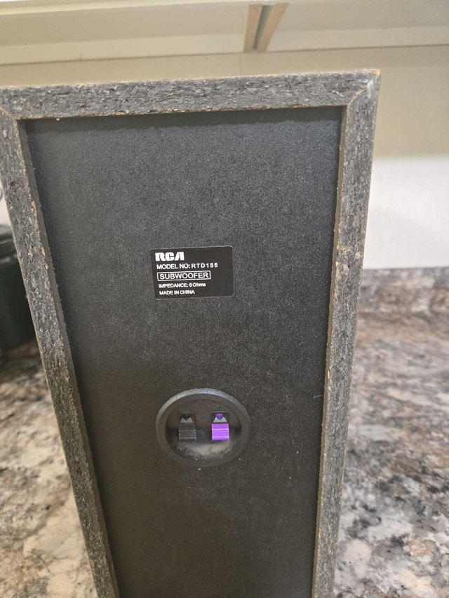 RCA Subwoofer - photo 3