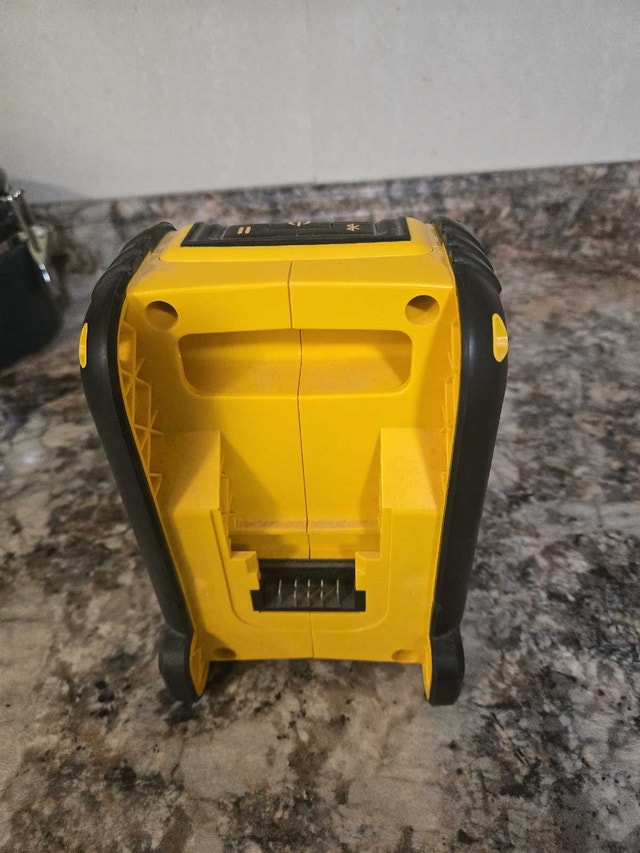 Dewalt Bluetooth Speaker - photo 4