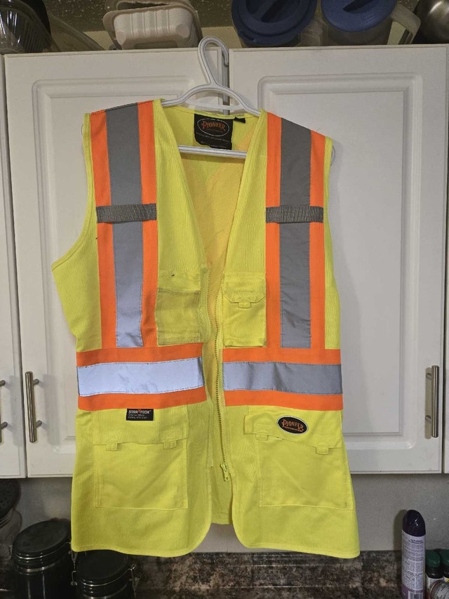 Pioneer Safety Vest