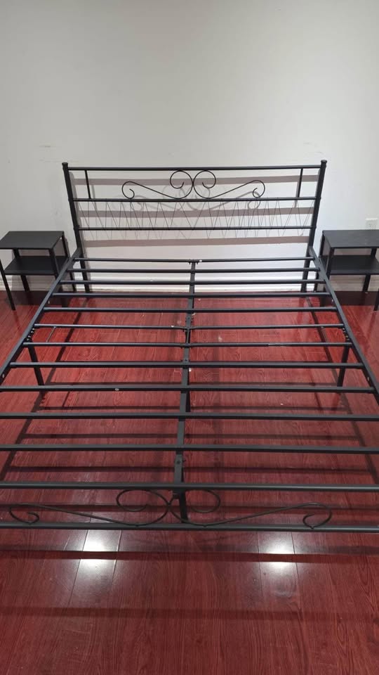 Iron bed frame - queen size