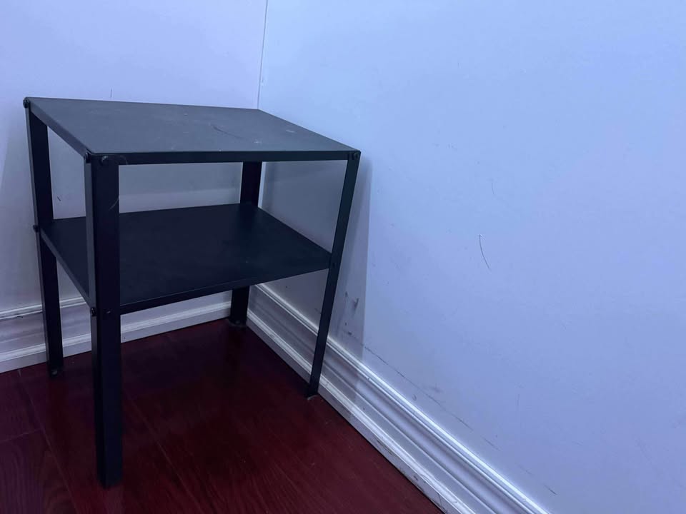 Iron bed frame - queen size - photo 3
