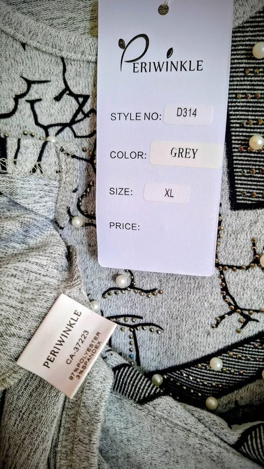 Classic 3/4-sleeve Sweater - photo 2