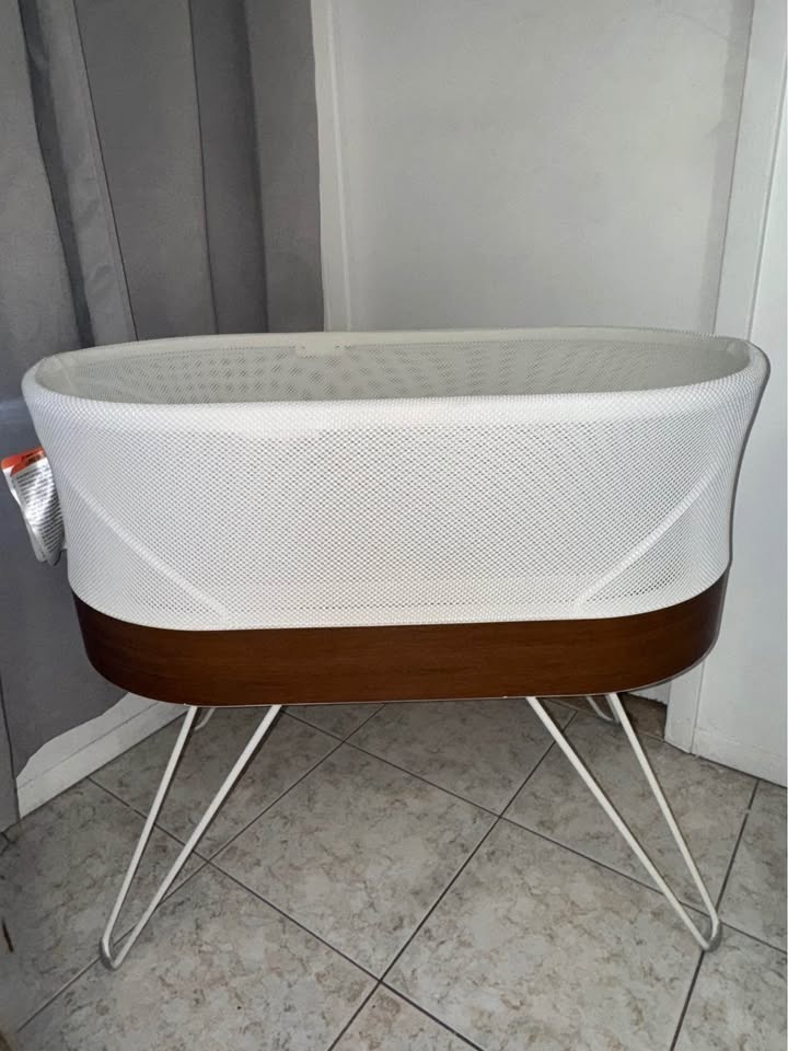 SNOO Smart Sleeper Bassinet - photo 4