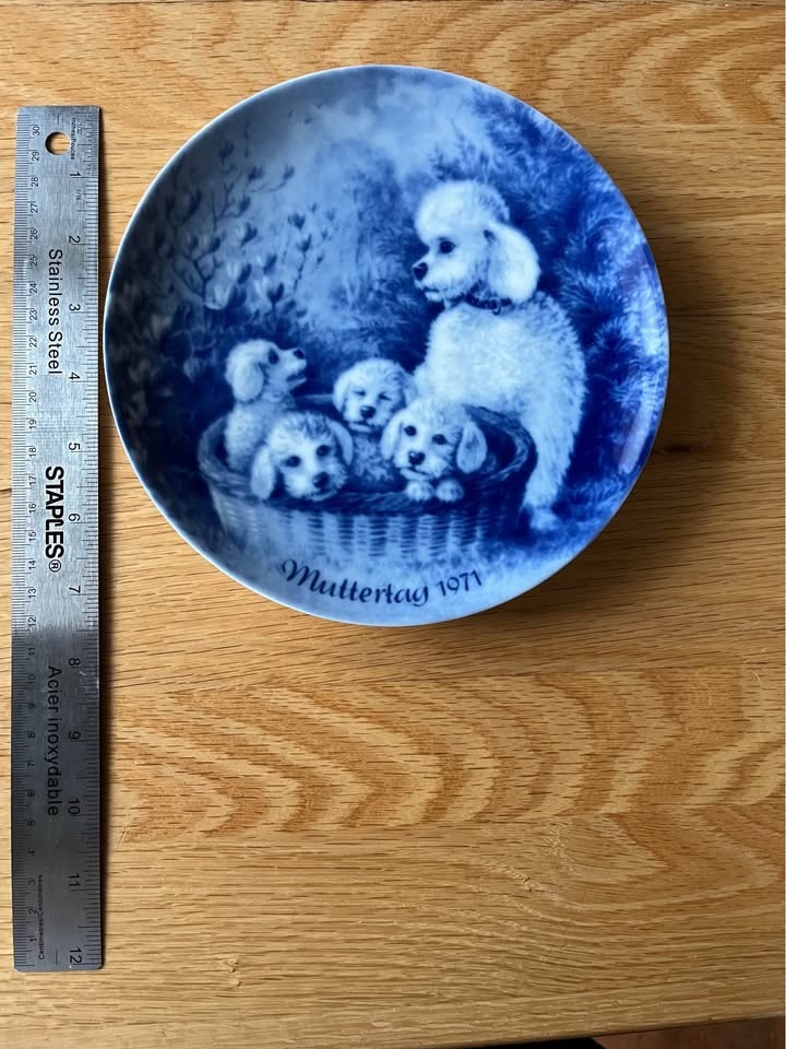 Berlin Design Blue Mother‘s Day Plates 1971 - 1980 - sold as a s