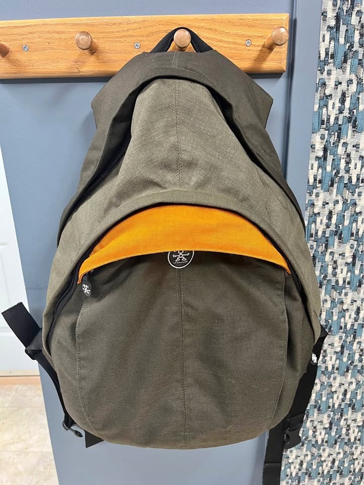 Crumpler Photography Backpack - Olive/green/orange