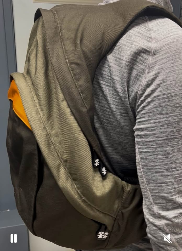 Crumpler Photography Backpack - Olive/green/orange - photo 5