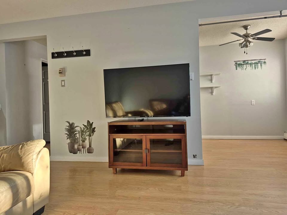 2 Beds 1 Bath - Apartment