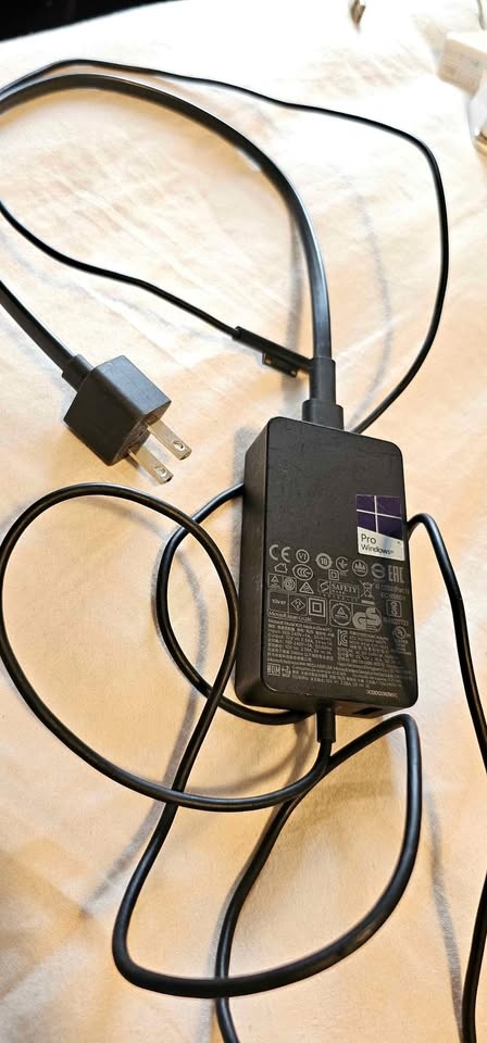 Microsoft Surface Charger