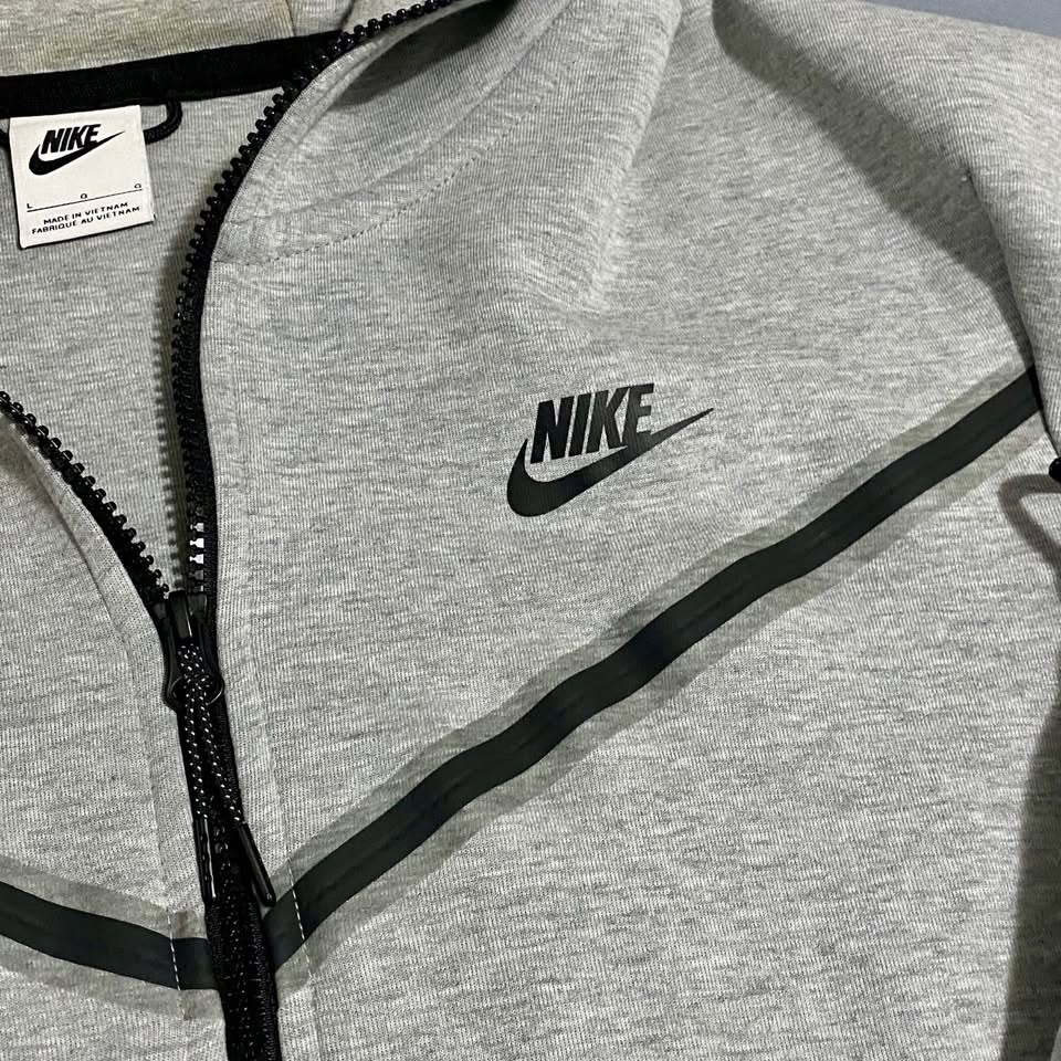 Grey Nike Tech Fleece Tracksuit - photo 3