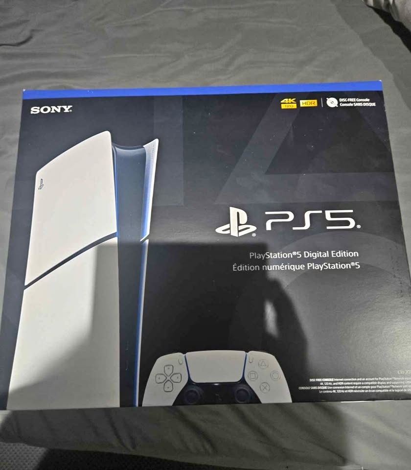 Ps5 slim digital like new
