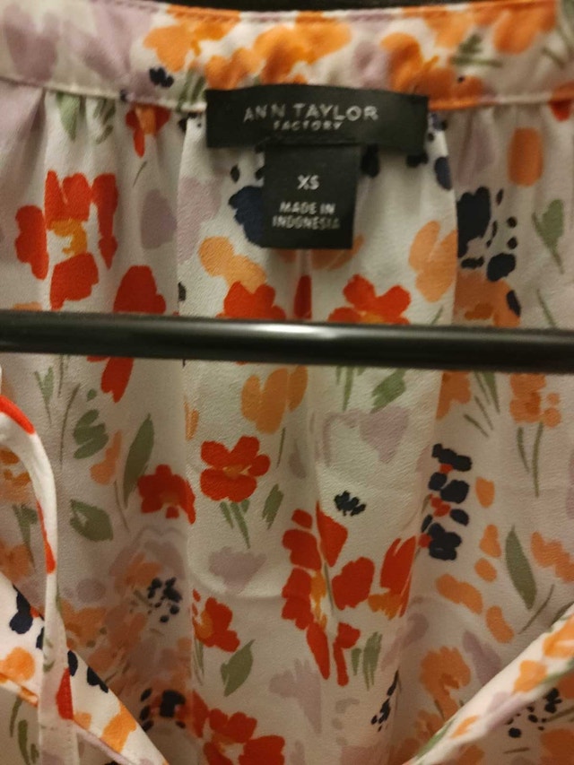 Ann Taylor Floral Blouse - photo 4