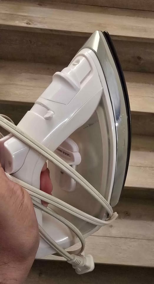 Steam Iron - photo 2