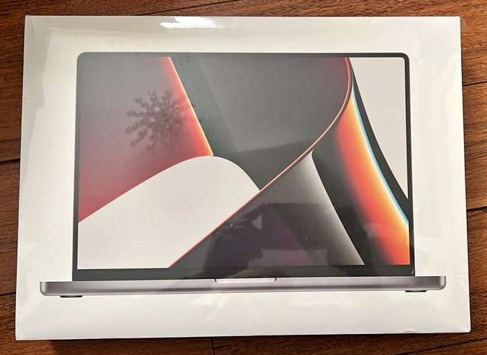 Apple 16.2" MacBook Pro M1 Pro, 1TB SSD, 16GB RAM, 2021