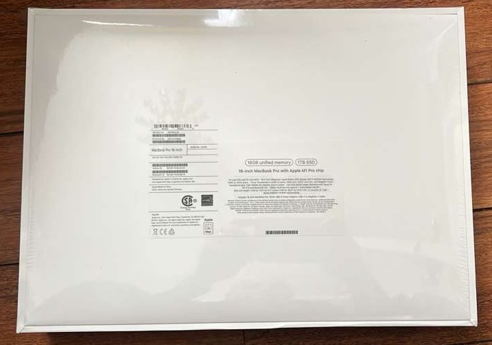 Apple 16.2" MacBook Pro M1 Pro, 1TB SSD, 16GB RAM, 2021 - photo 2