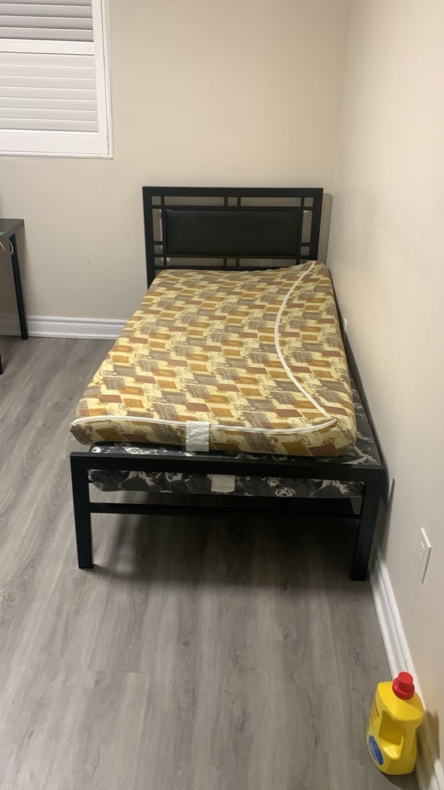 sharing room on rent - large room above ground - photo 4
