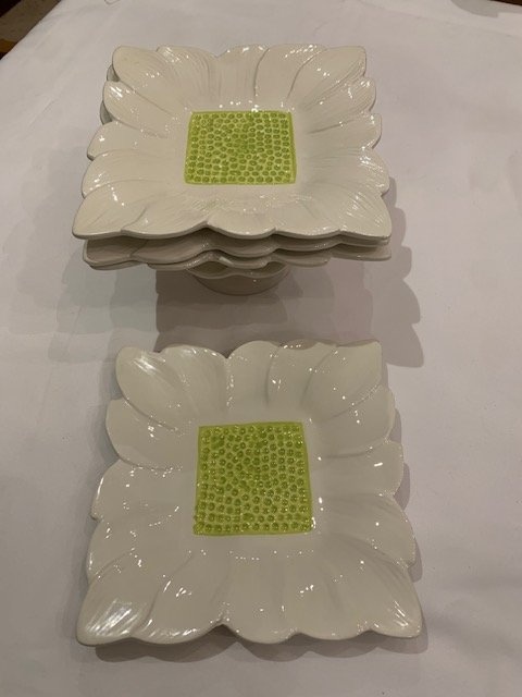 Plates Daisy Luncheon Plates  Set Of 4 Made In Italy - photo 4