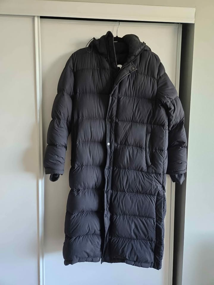 Aritzia Super Puff Long (Black) - photo 3