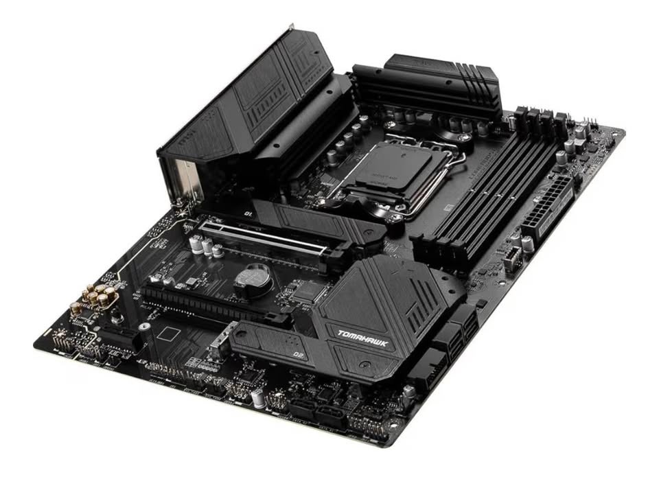 BUNDLE DEAL!! Msi B650 Tomahawk & AMD 9 7900 CPU - photo 2