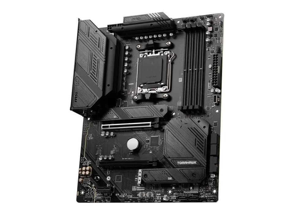 BUNDLE DEAL!! Msi B650 Tomahawk & AMD 9 7900 CPU - photo 3