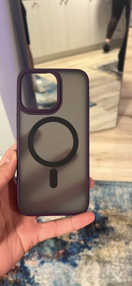 Phone case iPhone 14 I think - photo 2