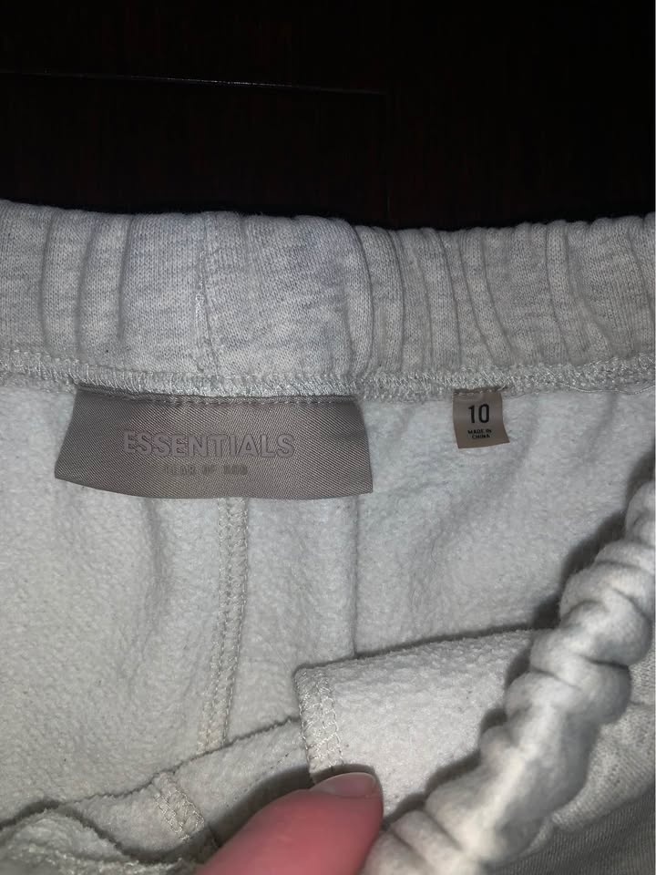 Essential pants , pants are in mint condition only worn - photo 4