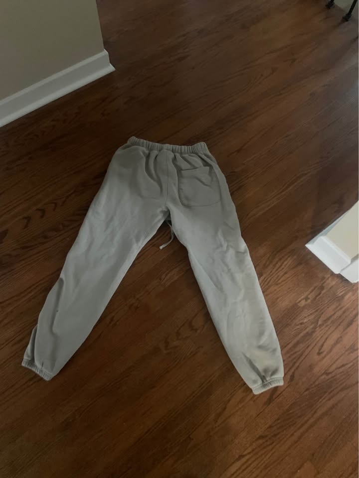 Mint condition essentials pants , worn 3 or 4 times , Men’s smal - photo 5