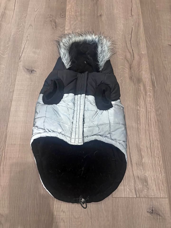 Canada Pooch Dog Winter Coats/ Parkas (2)