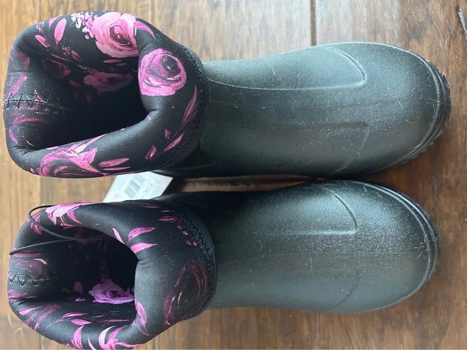 New lined boots sz 6 - photo 2