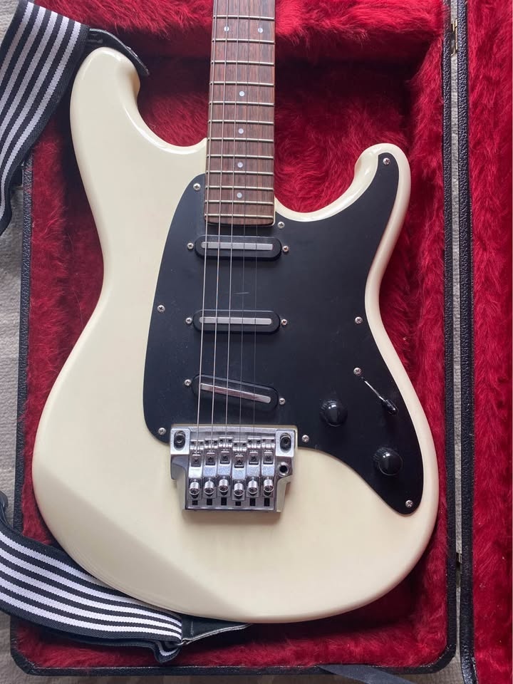 Ibanez Guitar - photo 4