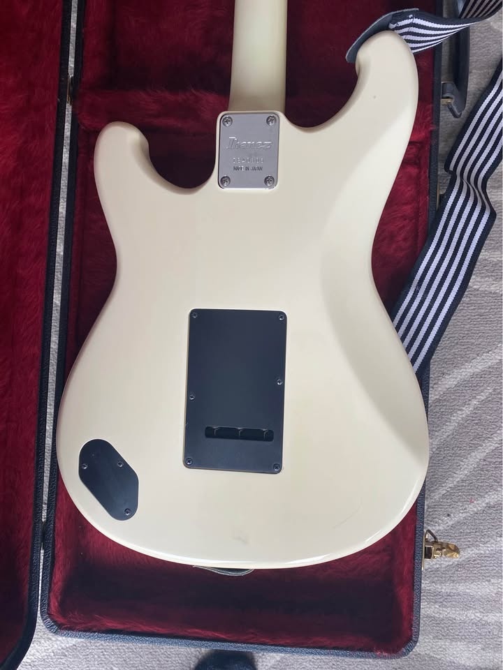 Ibanez Guitar - photo 5