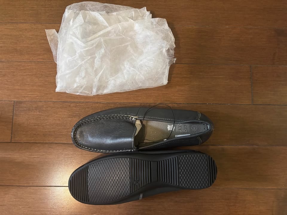 Brand New Woman’s Size US 8 Genuine Leather Slip-On Loafers - photo 2