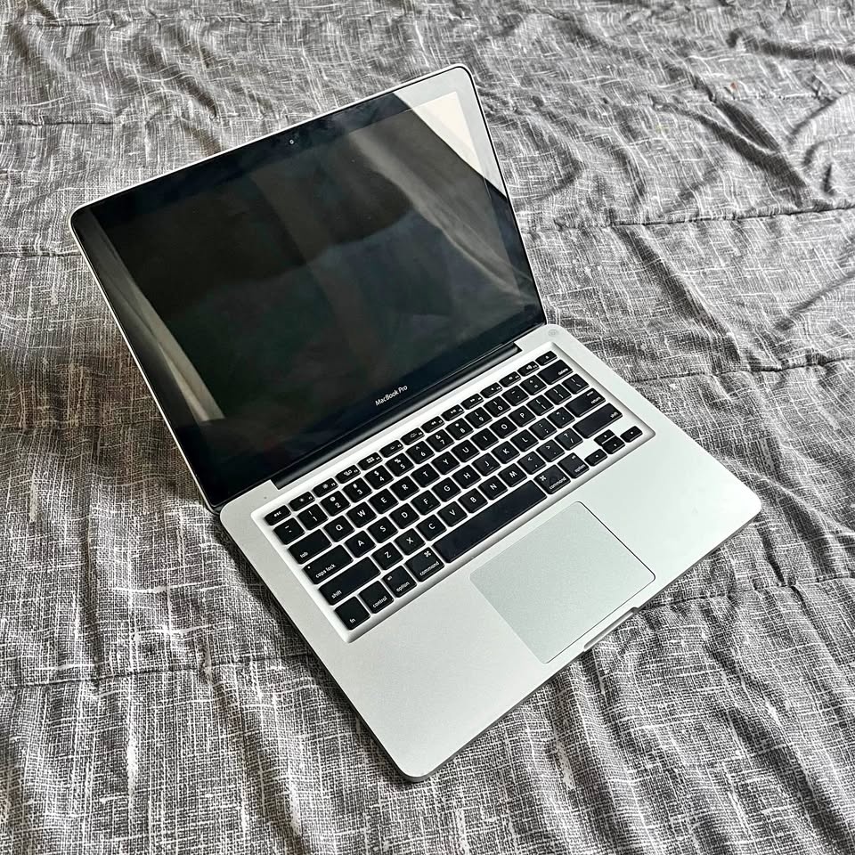 2012 MacBook Pro (13 Inch) NEED GONE ASAP