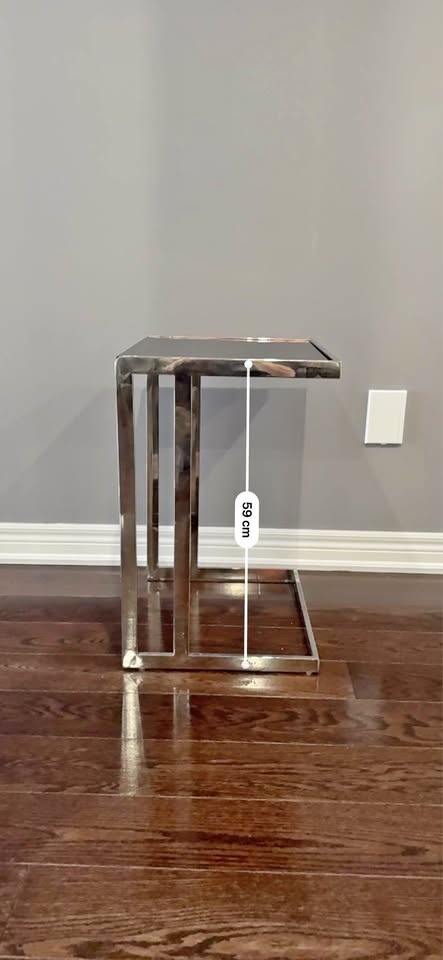 Sofa Side Glass Table *MARKHAM*