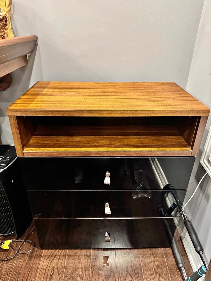 4 Drawer Wooden Dresser