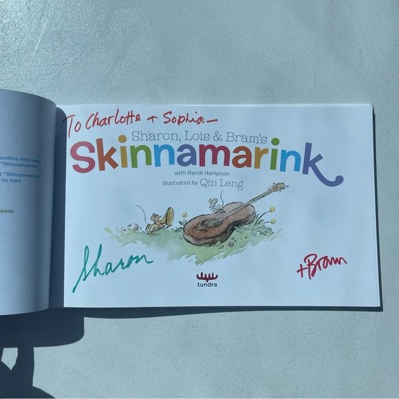 Autographed! Skinnamarink Sharon Lois and Bram book - photo 3