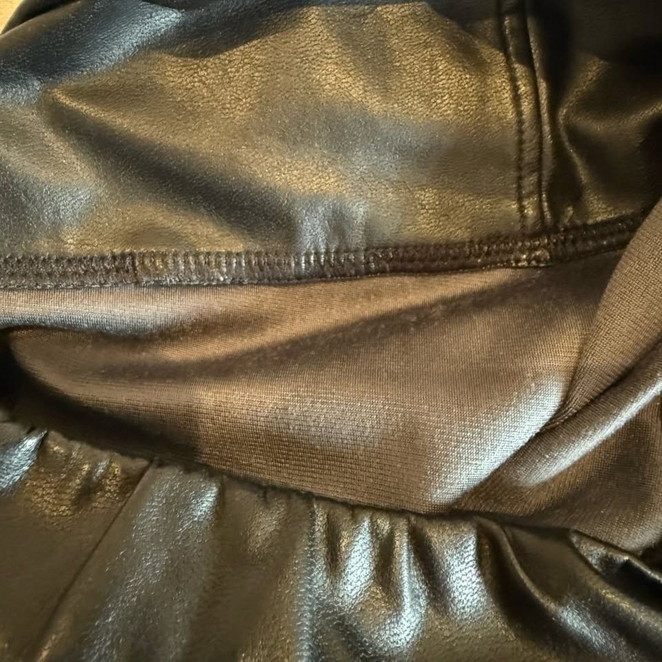 Aritzia Wilfred Black High-Waisted Leggings Size small - photo 5