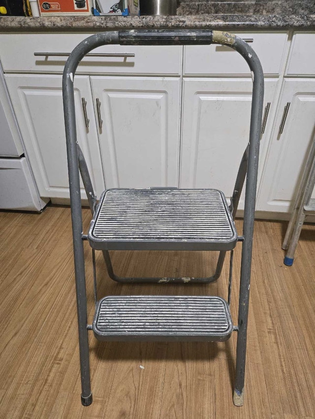 2 step Ladder - photo 4