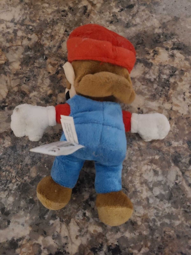 Nintendo Mario Plush - photo 2