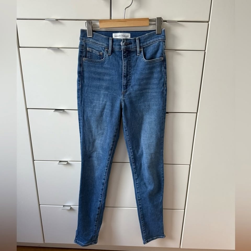 Aritzia Denim Forum Lola Split Hem Skinny – Medium Blue Size 26 - photo 2