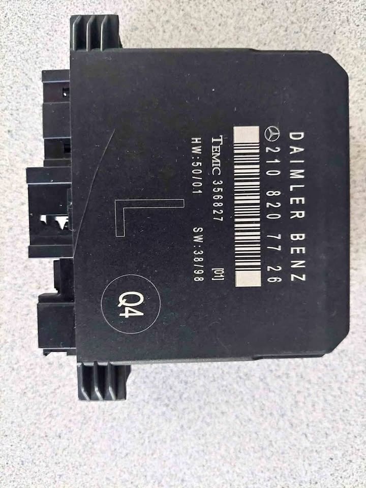 Mercedes A2108207726 W208, W210 door seat module. CLK