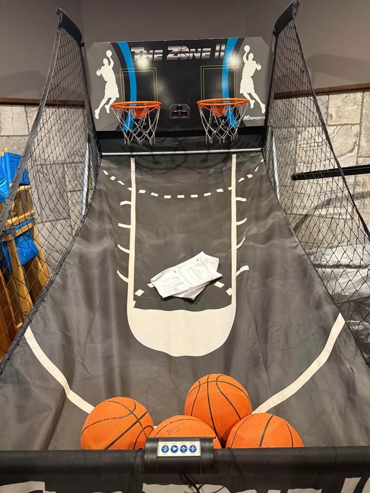 Selling indoor basketball game