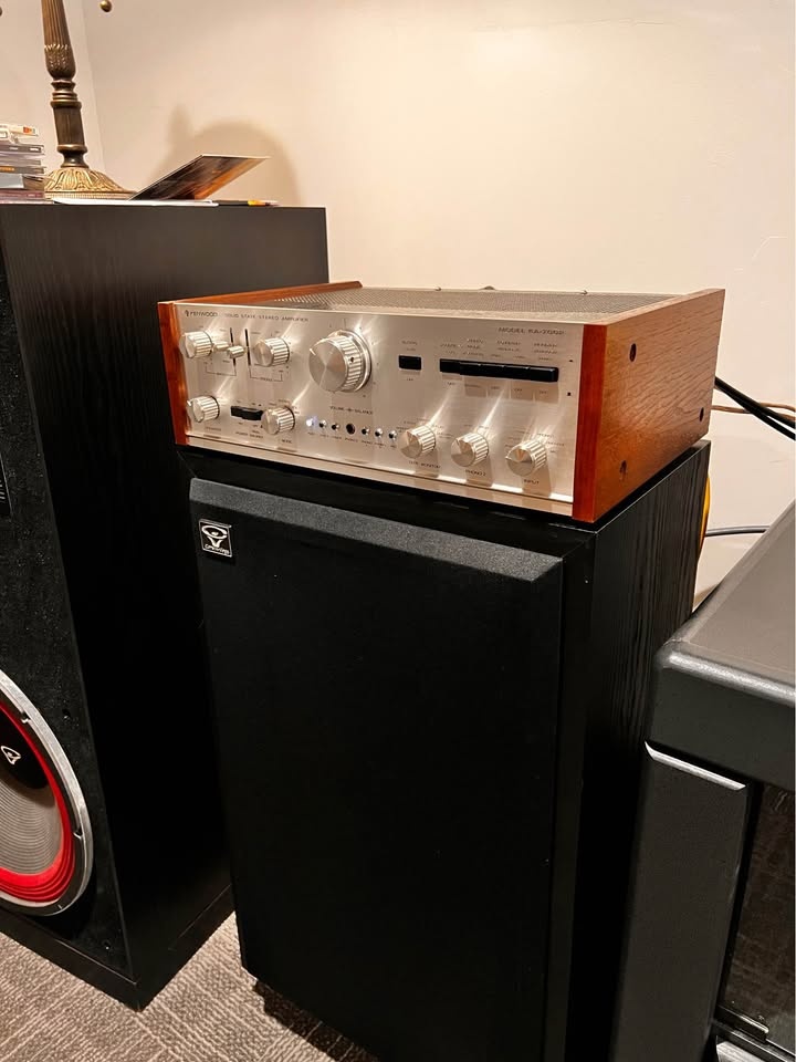 Kenwood KA-7002 integrated amplifier - photo 3