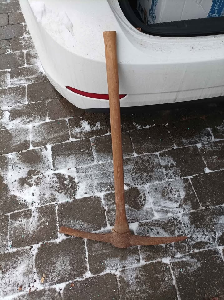 pickaxe - photo 3