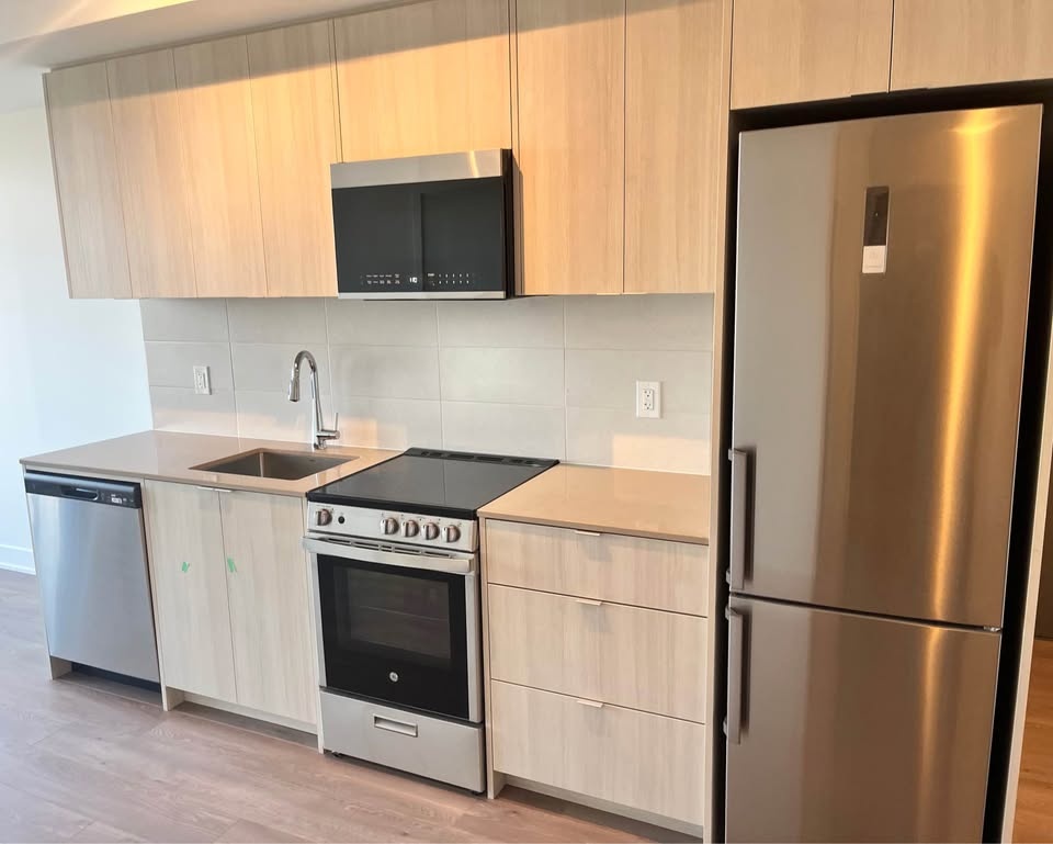 1 Bed 1 Bath - Apartment - photo 5