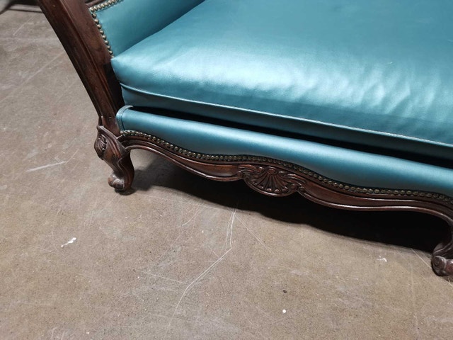 Antique King Philip settee turquiose , leather upholstry - photo 2