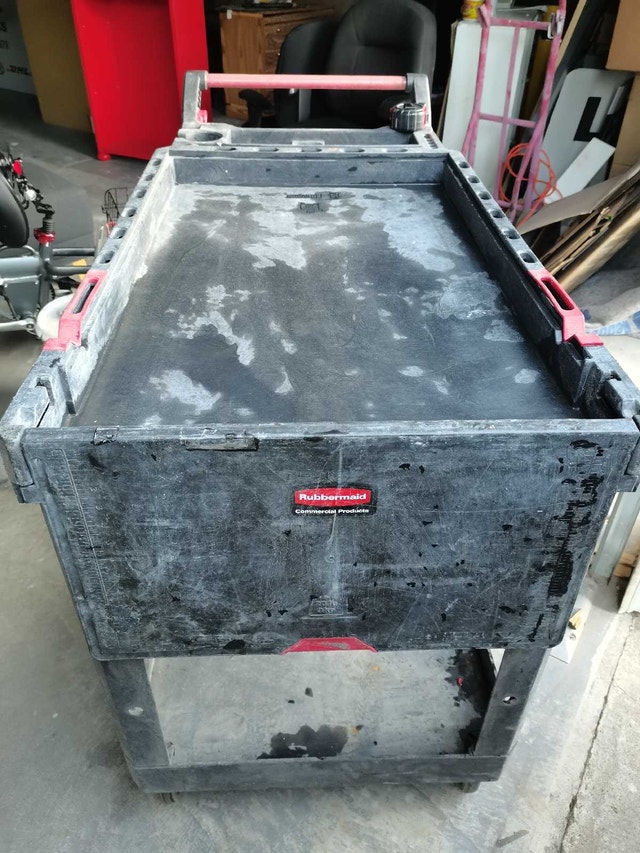 Rubbermaid Work Cart commercial 500lbs - photo 2