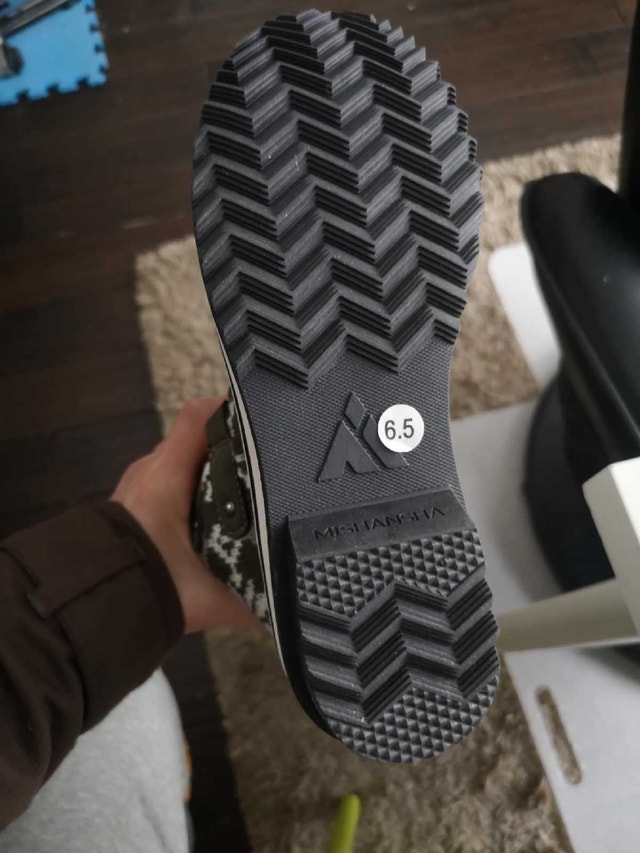 Winter Boots brand new WOMEN size 6.5 - photo 3