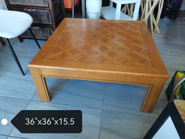 Oak pattern Coffee Table square